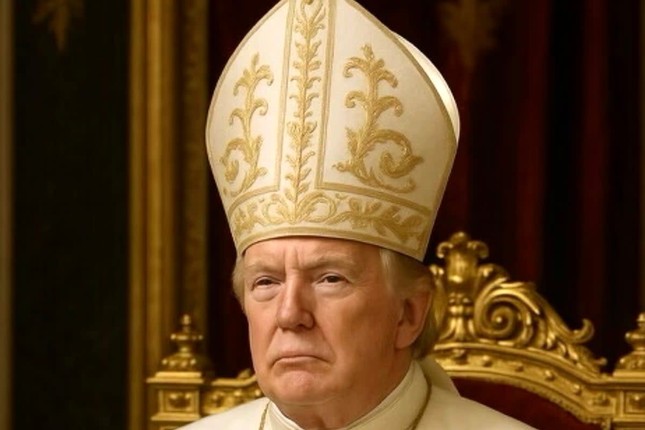 Tổng thống Mỹ Trump bị phản ứng vì đăng ảnh mặc trang phục giáo hoàng ảnh 1
