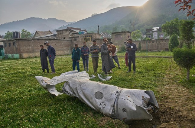  Pakistan tuyên bố sớm &apos;san bằng tỷ số&apos;, Thủ tướng Ấn Độ hủy chuyến công du châu Âu ảnh 1