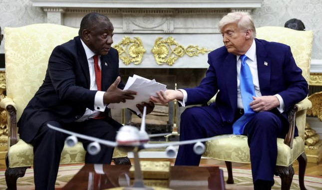 Cách Tổng thống Nam Phi ứng phó khi bị ông Trump chất vấn ở Nhà Trắng ảnh 1