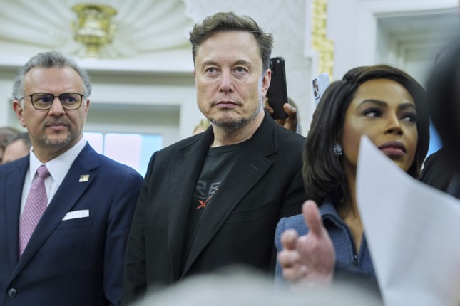 Tỷ phú Elon Musk rời chính quyền Mỹ sau rạn nứt với Tổng thống Trump ảnh 1