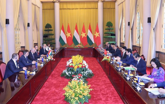 Việt Nam và Hungary nhất trí làm cầu nối cho hàng hóa vào thị trường ASEAN và EU ảnh 4