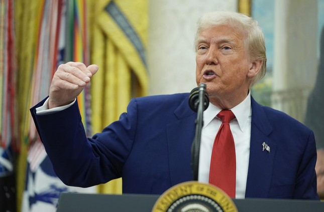 Chiến lược thương mại của Tổng thống Mỹ Trump bị đảo lộn sau khi tòa án chặn thuế đối ứng ảnh 1