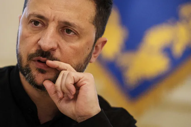 Ông Zelensky gọi đề xuất hòa bình của Nga là &apos;tối hậu thư&apos; ảnh 1