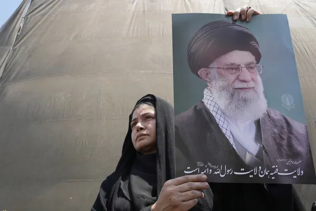 Tình báo Israel tuồn vũ khí vào Iran trước khi ra đòn tấn công tàn khốc ảnh 1