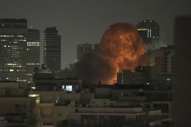 Israel có thể sa vào vũng lầy mới ở Iran ảnh 1