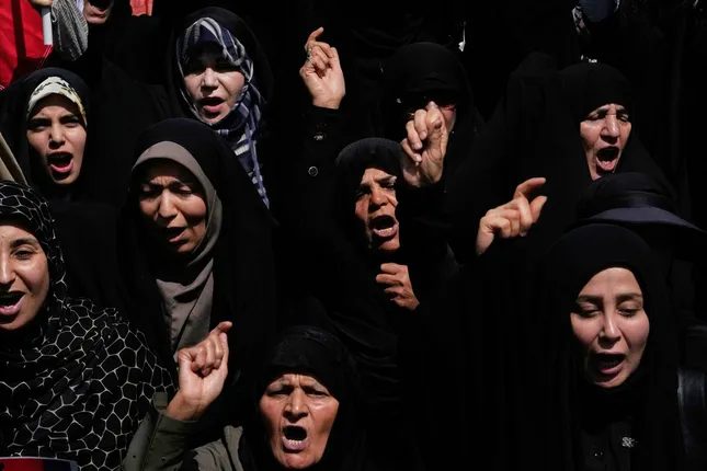 Houthi và Hamas tuyên bố ông Trump sẽ ‘lĩnh hậu quả’ vì tấn công Iran ảnh 2