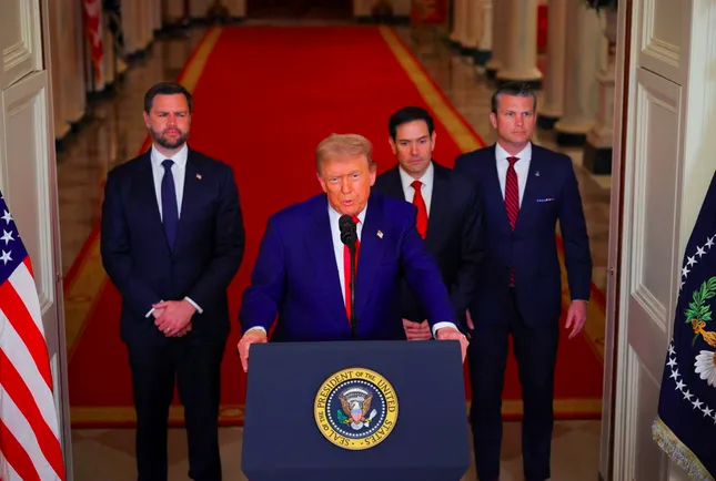 Tổng thống Mỹ Trump cảm ơn quân đội Israel sau chiến dịch ném bom Iran ảnh 1