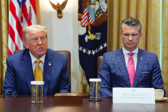 Tổng thống Mỹ Trump bị bất ngờ khi Lầu Năm góc đột ngột dừng giao vũ khí cho Ukraine ảnh 1