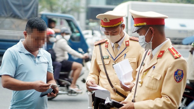 Cục CSGT lý giải về việc quy định 'cấm' tài xế ô tô kinh doanh vận tải lái liên tục quá 4 tiếng ảnh 1