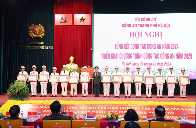 Công an Hà Nội khám phá nhiều vụ án lớn, nổi cộm trong năm 2024 ảnh 4