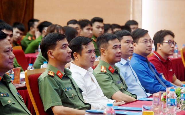 Thanh niên Công an Thủ đô cần trở thành 'kỹ sư số' trên mặt trận bảo đảm an ninh, trật tự ảnh 1