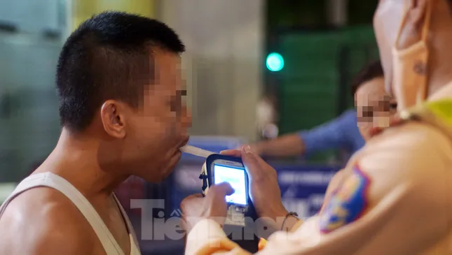 Xử phạt hơn 1,6 triệu trường hợp vi phạm giao thông trong 6 tháng đầu năm 2025 ảnh 1