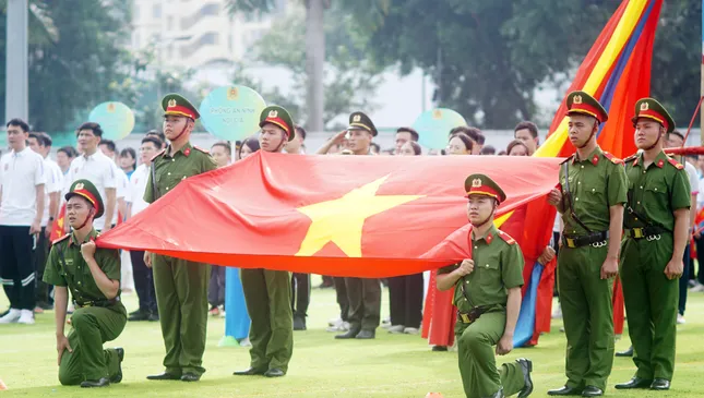 Gần 1.000 vận động viên tham dự Hội thao Công an Thủ đô năm 2025 ảnh 11