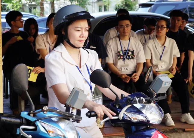 Cận cảnh quy trình Công an Hà Nội sát hạch lái xe máy ảnh 9