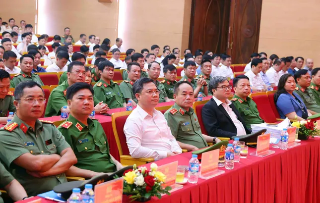 Công an Hà Nội ra mắt 126 Trưởng Công an cấp xã ảnh 2