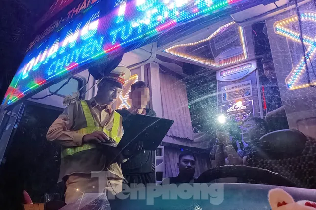 CSGT Hà Nội trích xuất camera giám sát hành trình xe khách, xe tải phát hiện hàng loạt vi phạm ảnh 2