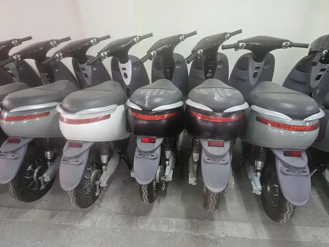 Triệt phá đường dây sản xuất, buôn bán xe máy điện giả ảnh 2