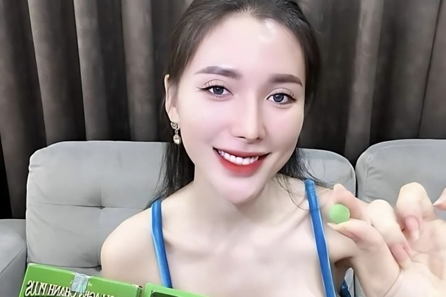 Ngân Collagen là ai? ảnh 1
