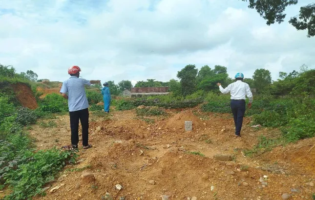 Lập mộ giả để bao xây nghĩa trang trái phép ảnh 2