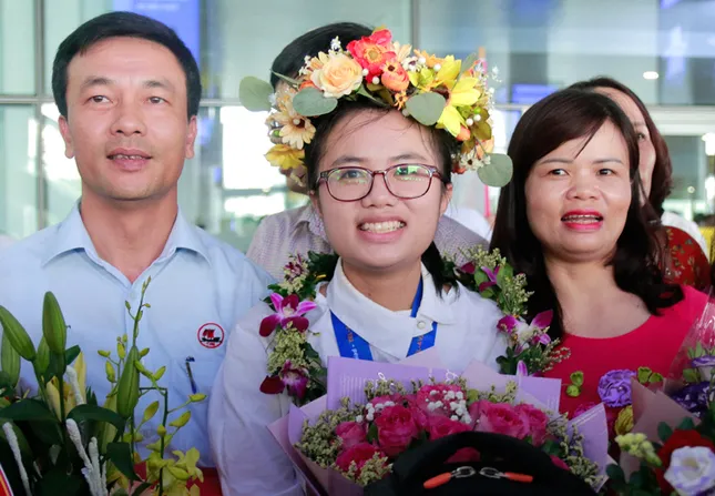 Nữ sinh 2k1 giành HCV Vật lý quốc tế và học bổng 7 tỷ đồng ảnh 2