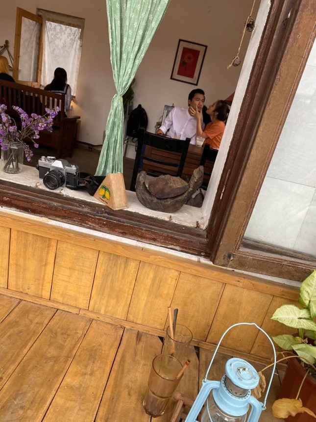 “Mr. Cần Trô” lén lút hẹn hò “Tiểu Quỳnh búp bê”, fan chắc giọng: “Không yêu hơi phí” ảnh 4