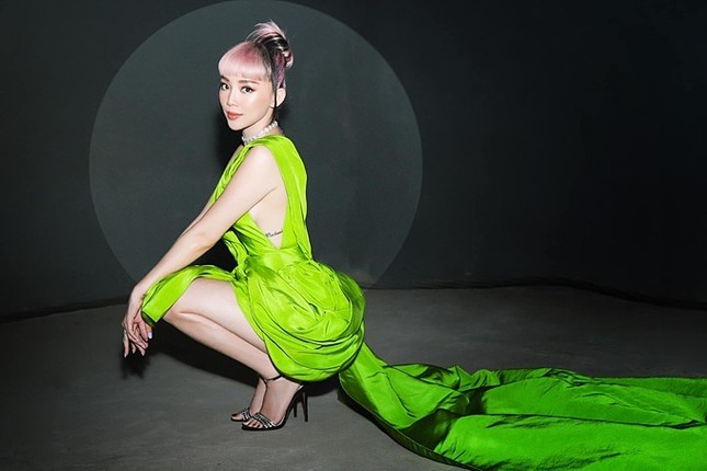 Showbiz 10/6: Min diện nội y cực quyến rũ, Diệu Nhi “bất thường” trong hình ảnh mới ảnh 18
