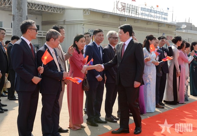 Lễ đón chính thức Chủ tịch nước Lương Cường thăm cấp Nhà nước đến Lào ảnh 3