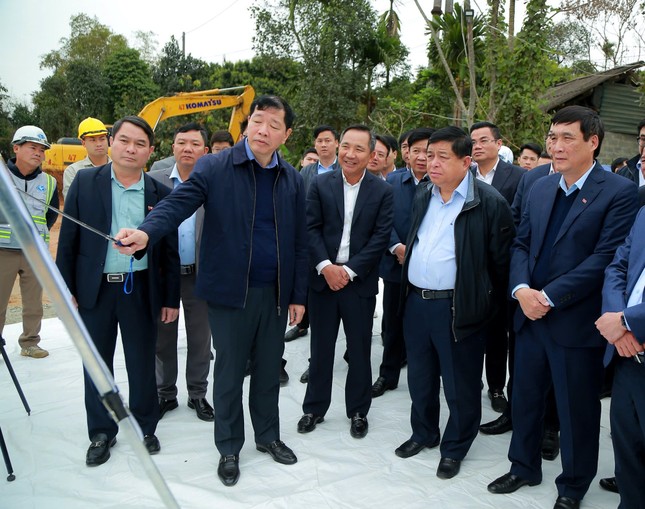 Phó Thủ tướng Nguyễn Chí Dũng đề nghị Phú Thọ vượt kịch bản tăng trưởng 8% ảnh 2