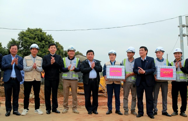 Phó Thủ tướng Nguyễn Chí Dũng đề nghị Phú Thọ vượt kịch bản tăng trưởng 8% ảnh 3