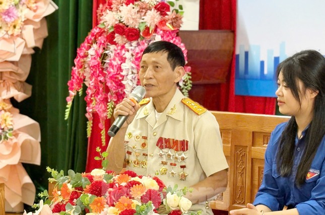 Tỉnh Đoàn Hòa Bình tọa đàm Kỷ niệm 50 năm Ngày Giải phóng miền Nam, thống nhất đất nước ảnh 3
