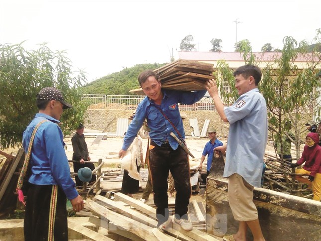 Chuyện về Thào A Lo - chàng trai khơi nguồn khát vọng thoát nghèo trên &apos;sống lưng khủng long&apos; ảnh 3