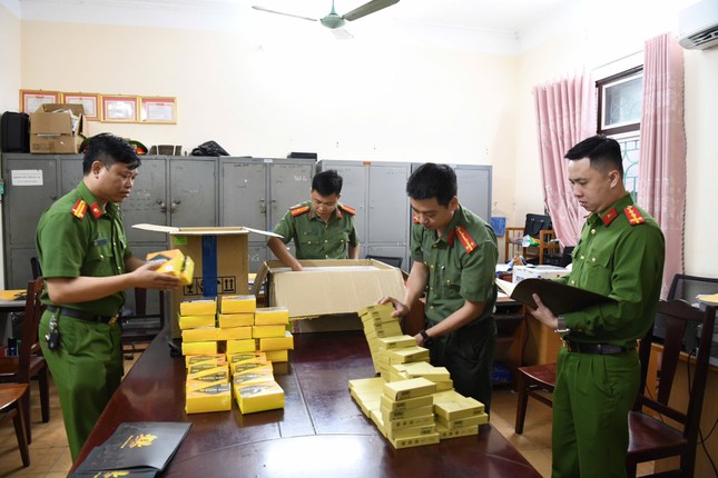 Đường dây kinh doanh thực phẩm chức năng chứa chất cấm, thu lợi bất chính hàng nghìn tỷ ảnh 2