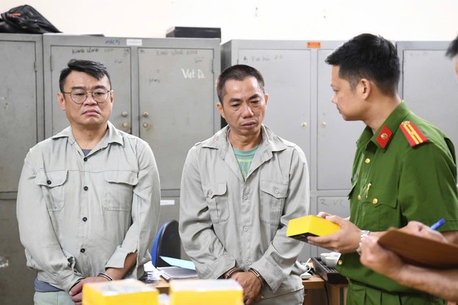 Đường dây kinh doanh thực phẩm chức năng chứa chất cấm, thu lợi bất chính hàng nghìn tỷ ảnh 1
