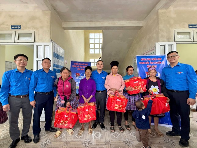 Nhiều hoạt động ý nghĩa chiến dịch Thanh niên tình nguyện hè ở Hòa Bình ảnh 3