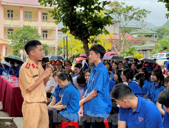 Nhiều hoạt động ý nghĩa chiến dịch Thanh niên tình nguyện hè ở Hòa Bình ảnh 5