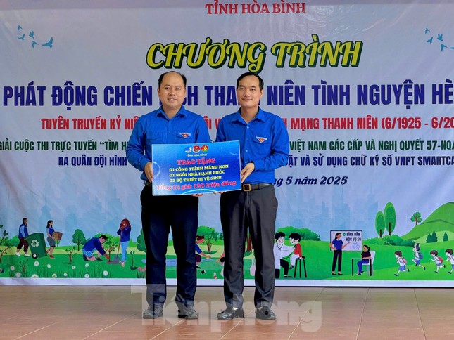 Nhiều hoạt động ý nghĩa chiến dịch Thanh niên tình nguyện hè ở Hòa Bình ảnh 1
