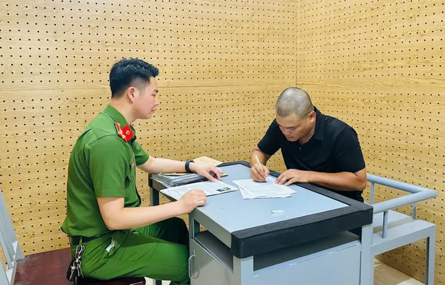 Bị bắt sau 35 năm trốn khỏi trại giam ảnh 2