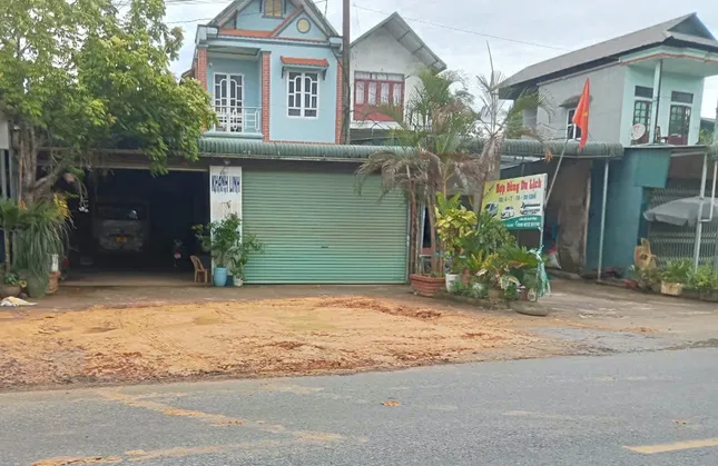 Tin mới vụ hố tử thần 'há miệng' bên quốc lộ ở Phú Thọ ảnh 1
