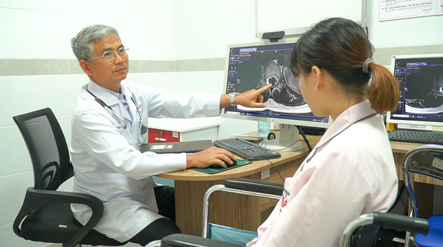 Cô gái đi khám từ lúc 2 tuổi, 19 năm sau mới tìm ra bệnh hiếm gặp ảnh 2