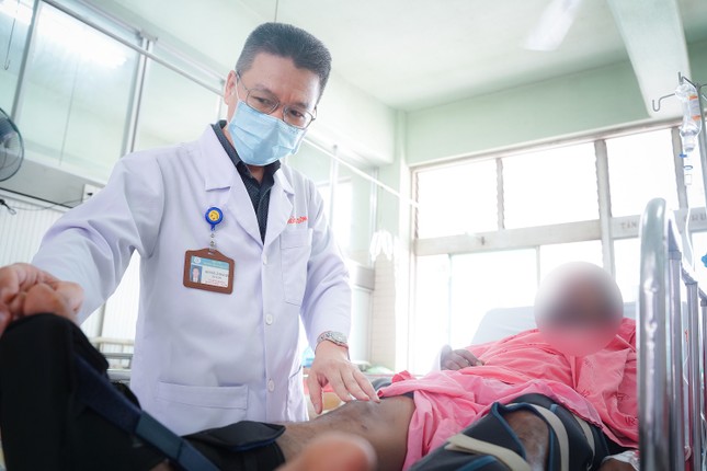 Vụ cháy giàn khoan sông Đốc: Nhiều ca bỏng nặng, chấn thương nghiêm trọng ảnh 1