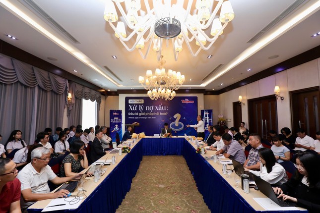 Không thể gỡ nợ xấu nếu tín dụng bất động sản 'đóng băng' ảnh 3