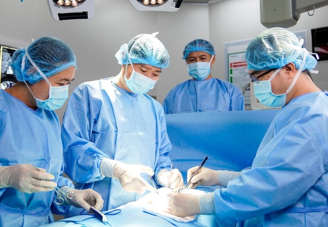 Bệnh nhân vỡ mạch máu suýt chết vì &apos;bỏ ngoài tai&apos; lời khuyên của bác sĩ ảnh 1