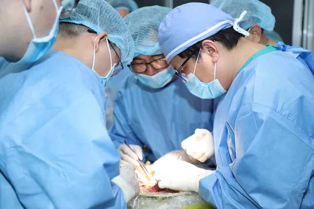 7 người thoát 'cửa tử' nhờ tạng hiến từ người đàn ông chết não ảnh 1