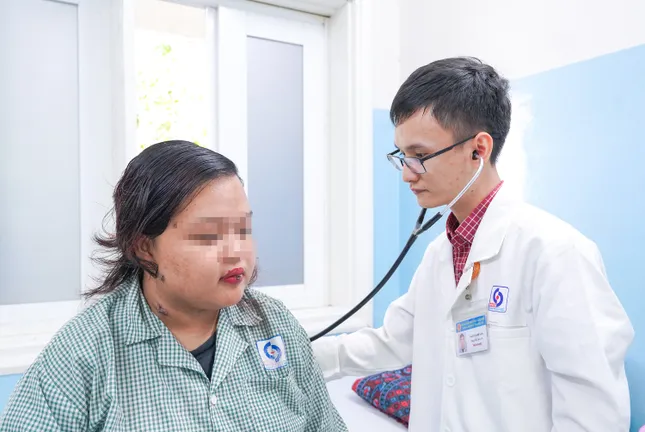 Nhiễm loại vi khuẩn kháng thuốc 'khét tiếng', nữ sinh béo phì suýt tử vong ảnh 2