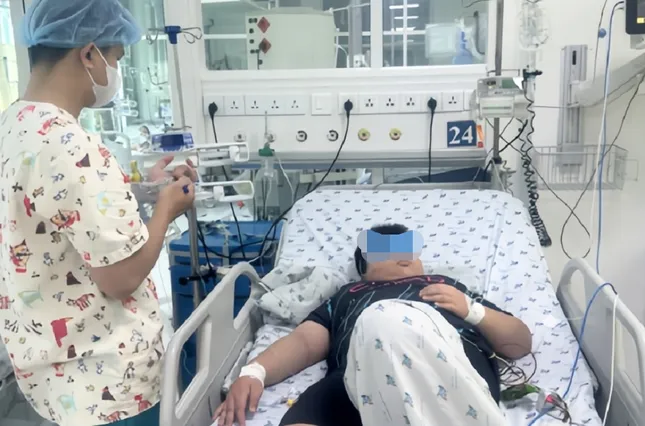 Sốt xuất huyết tăng vọt tại TPHCM, bệnh nhi nguy kịch vì sốc ảnh 1