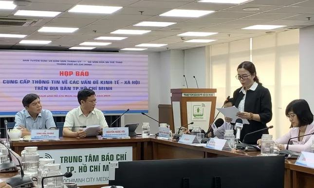 Sau sắp xếp, TPHCM tăng hỗ trợ người lao động ảnh 1