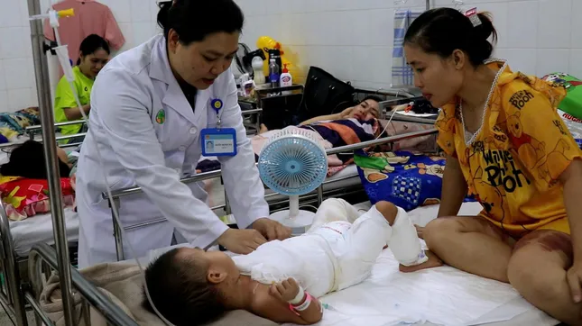 Mẹ lóc da cứu con bị bỏng nước sôi thoát chết ảnh 3