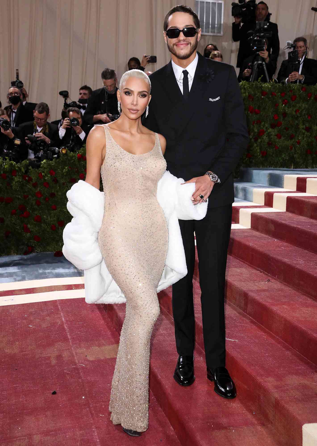 Lời nguyền Met Gala của các cặp đôi, cứ xuất hiện chung là sẽ chia tay ảnh 8