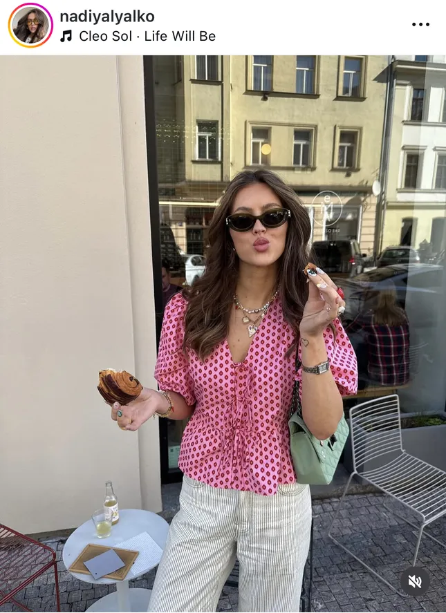 Bí quyết mặc đẹp từ các tín đồ thời trang Instagram giúp cải thiện tủ quần áo ảnh 11
