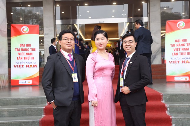 Những chuyện “kỳ lạ” của Bùi Vũ Nguyệt Minh ảnh 1